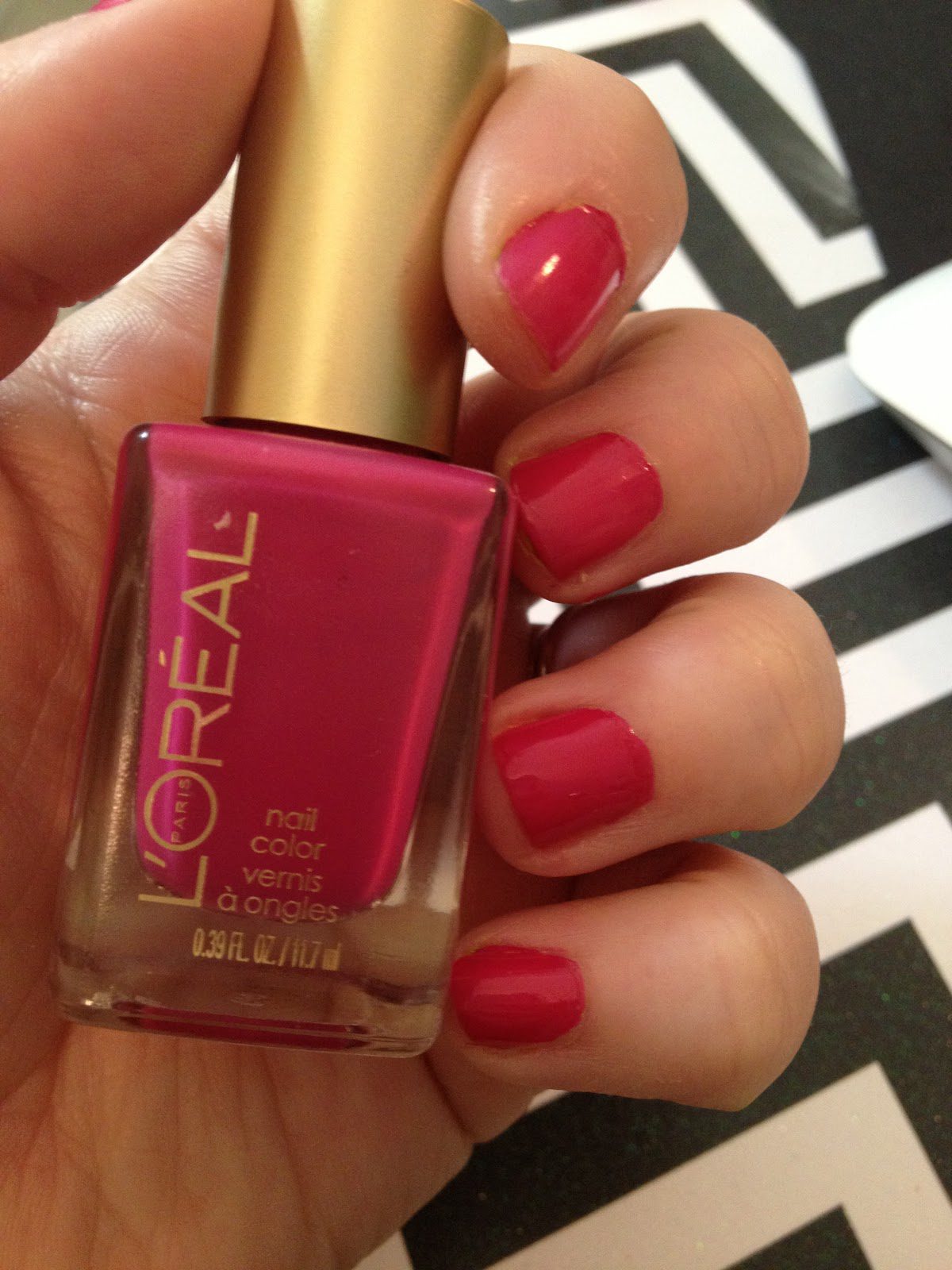 Get Spring Ready Nails with L'Oreal Paris Colour Riche Nail Collection :  Simply Stine