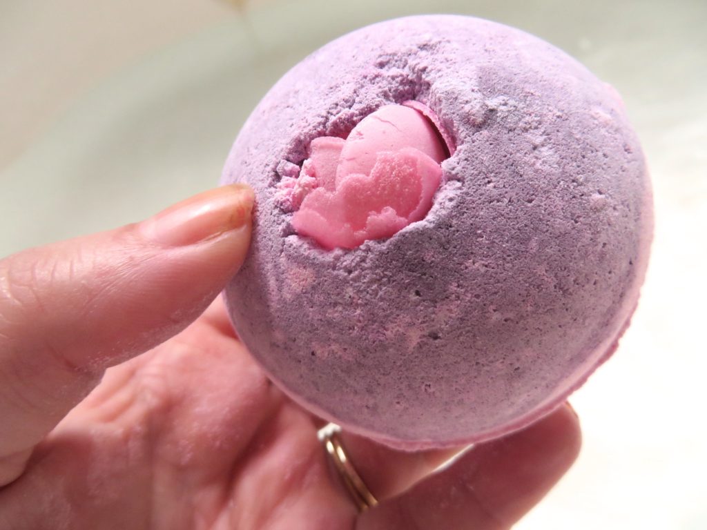 LUSH Sex Bomb Bath Bomb