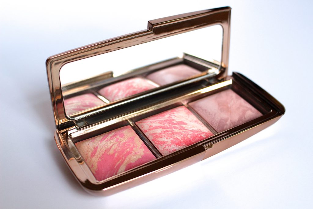 Hourglass Ambient Lighting Blush Palette