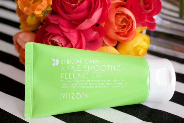 Mizon Apple Smoothie Peeling Gel