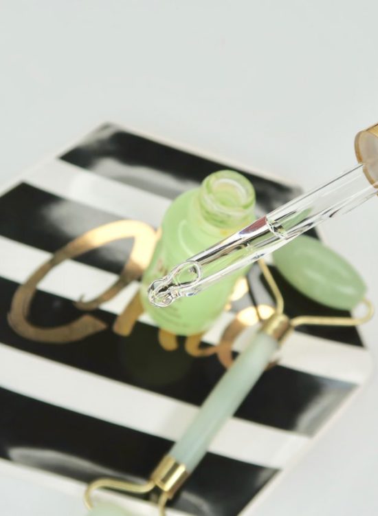 Pixi Overnight Glow Serum | Exfoliating, nourishing and hydrating to the skin! Promotes cell turn over, removes dead skin and hydrates to give you a glowing complexion!