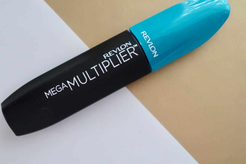 New Revlon Mascaras | All lash types welcome! If you're on the hunt for a new mascara for volume and length, here are three new mascaras from Revlon to check out! | www.simplystine.com