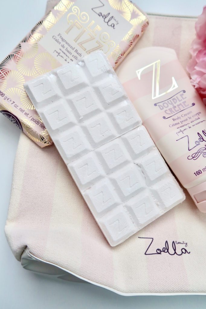 Zoella Beauty Sweet Inspirations Collection | While this looks like a chocolate bar, it's actually a bath product that smells amazing! | www.simplystine.com