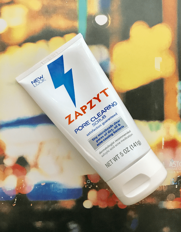 Treat Your Adult Acne With ZAPZYT! An acne fighting product line targeted to stop acne in as little as five hours! | www.simplystine.com