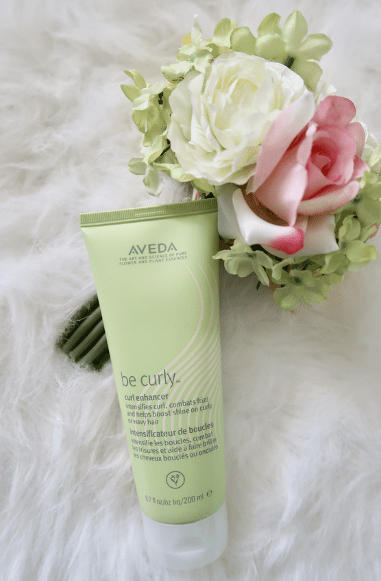 My Favorite Aveda Hair Products | The best hair products to fight frizz, smooth strands and keep hair in place! | www.simplystine.com