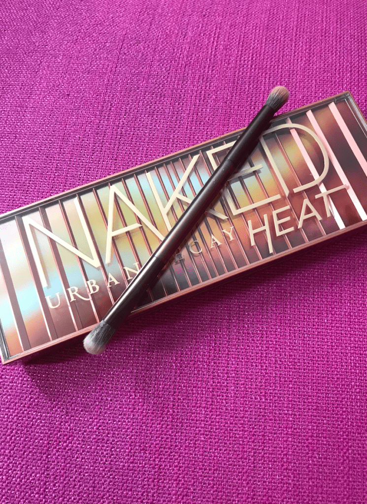 Urban Decay Naked Heat Palette | 12 amber-hued neutral shades that makes a super wearable, but fun palette! | www.simplystine.com