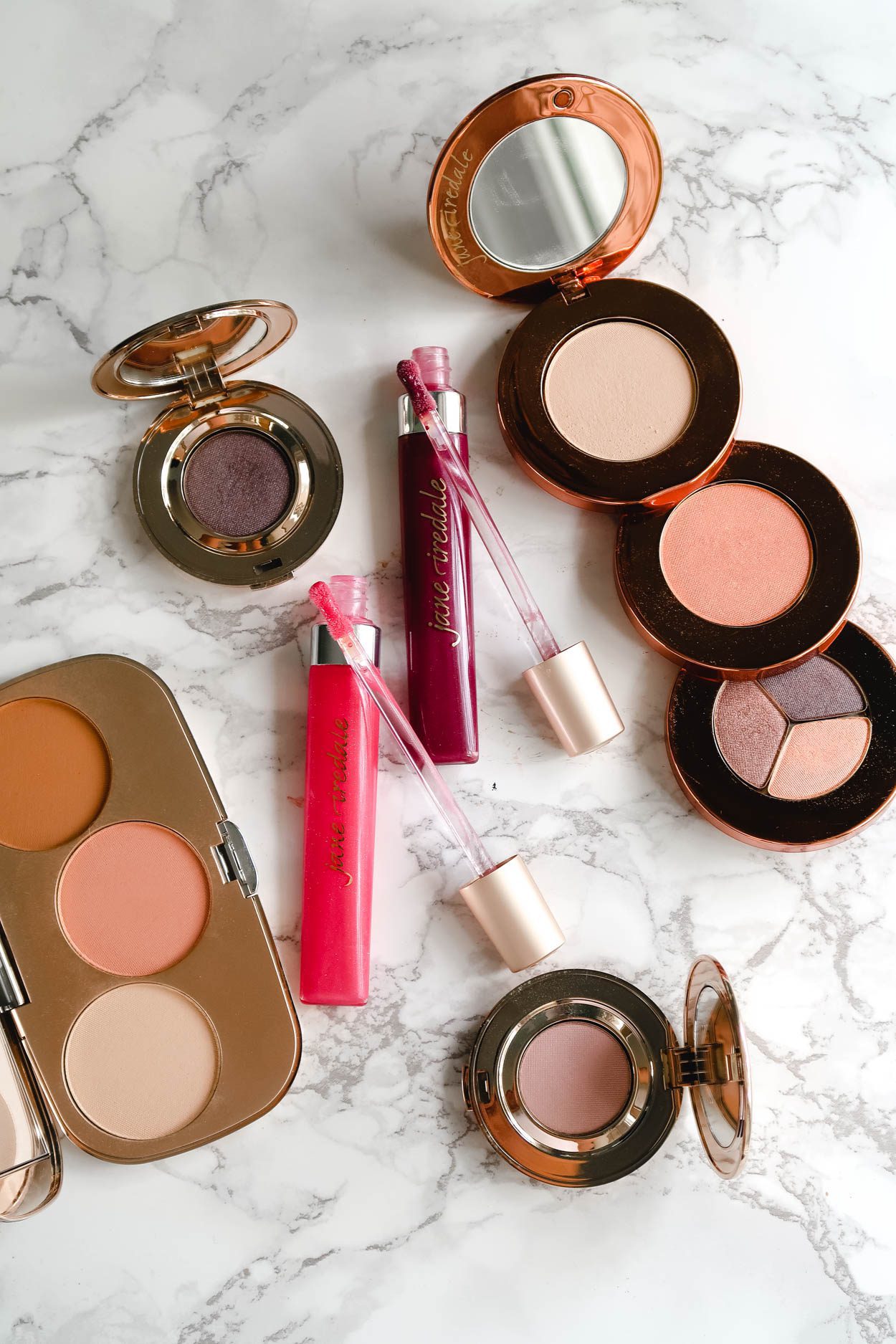 Jane Iredale Makeup is commonly known as skincare makeup. Why? Because the makeup products that Jane Iredale offers are high-quality mineral makeup that enhance your complexion, are cruelty-free  and are free of any chemicals and/or synthetic ingredients.  #beauty #GreenBeauty #MineralMakeup