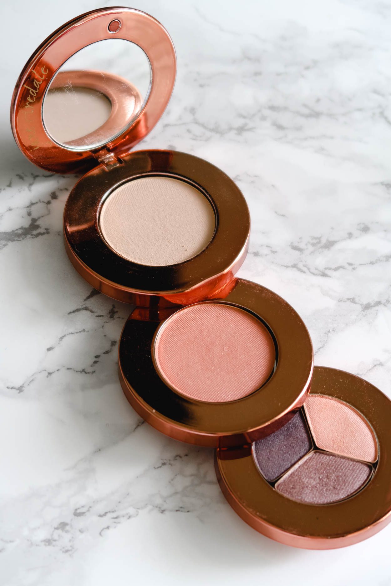 Jane Iredale Makeup is commonly known as skincare makeup. Why? Because the makeup products that Jane Iredale offers are high-quality mineral makeup that enhance your complexion, are cruelty-free  and are free of any chemicals and/or synthetic ingredients.  #beauty #GreenBeauty #MineralMakeup