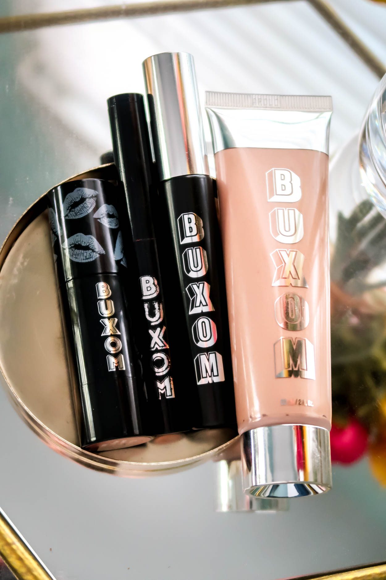 Favorite Makeup Products From Buxom Cosmetics that will help you achieve a gorgeous, but yet natural makeup look in no time! #beauty #makeup #buxomcosmetics #fallmakeup