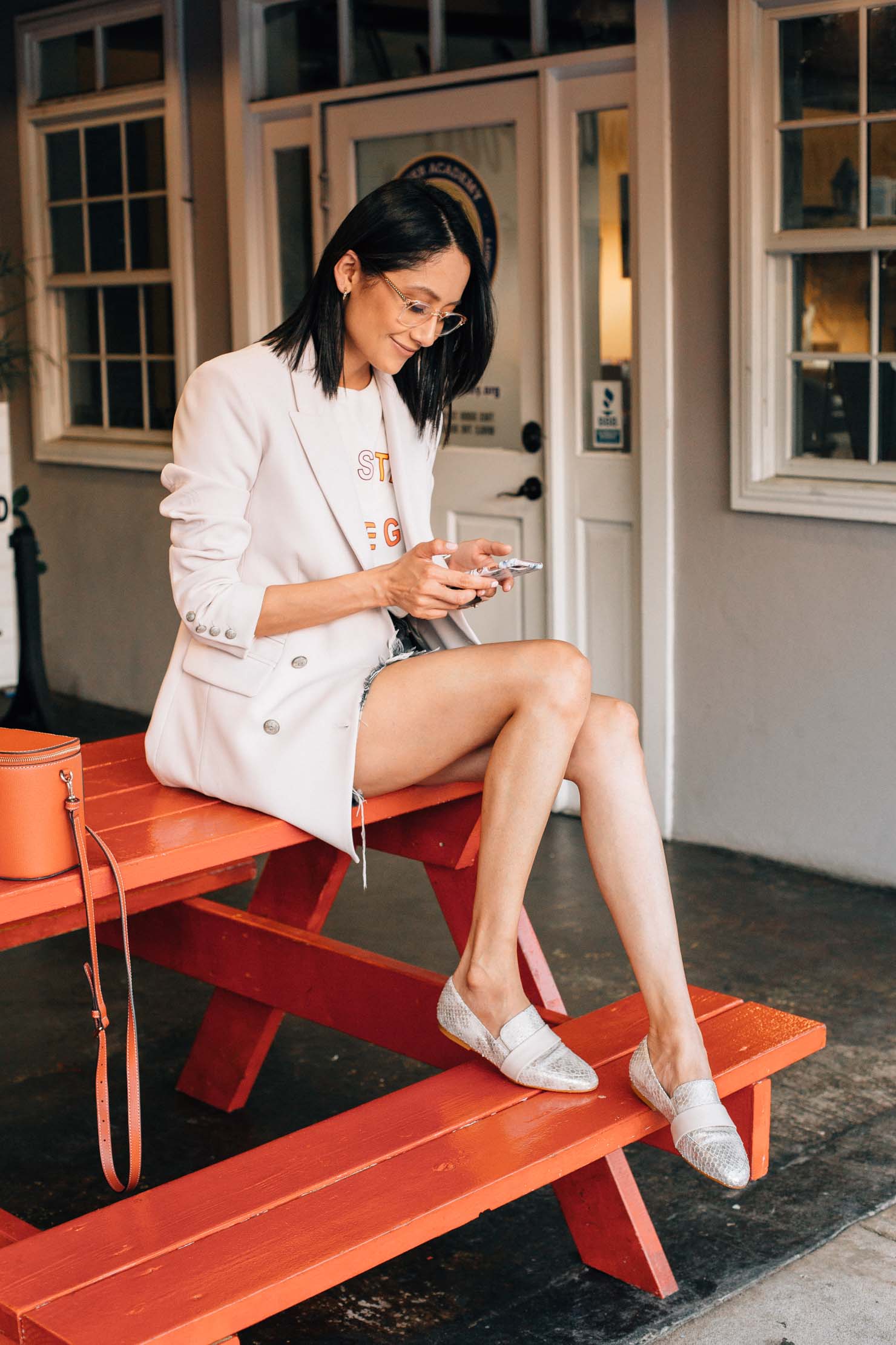 My Five Favorite Beauty Products with Lilly from Daily Craving. She's a Houston Style Blogger who's sharing her favorite beauty products on Simply Stine! #Skincare #Makeup #Hair #AcneScarring #StyleBlogger