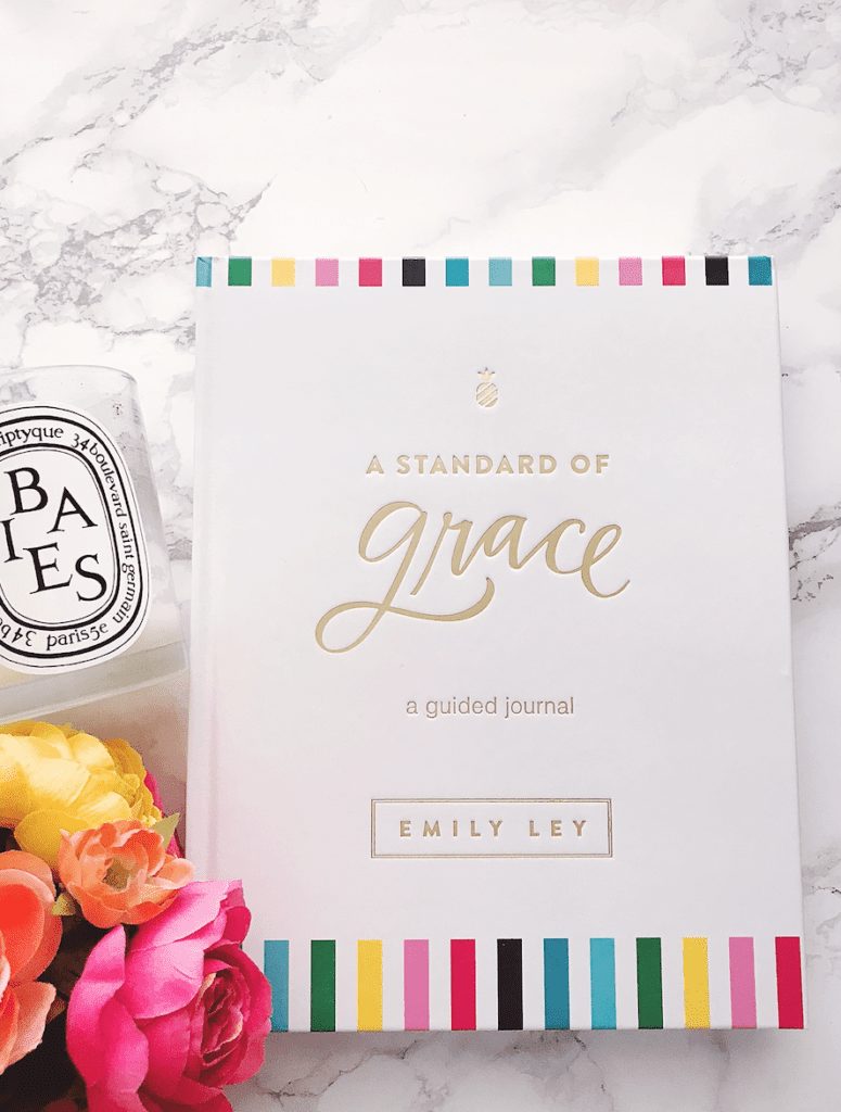 Emily Ley A Standard of Grace: A Journal: Mother's Day Gift