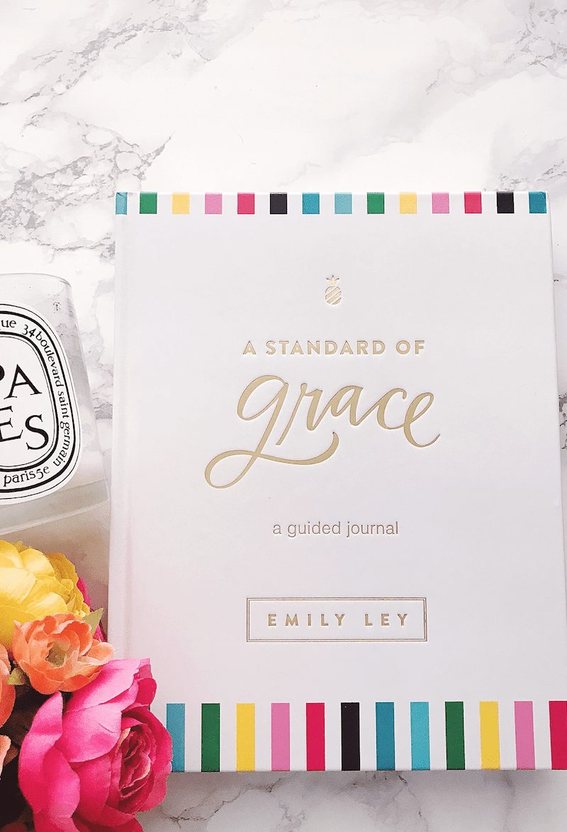Emily Ley A Standard of Grace: A Journal: Mother's Day Gift