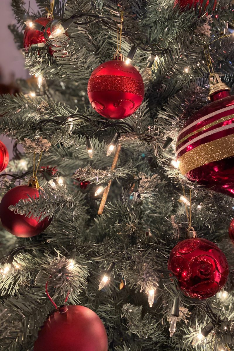 Holiday Gift Guide for Extras