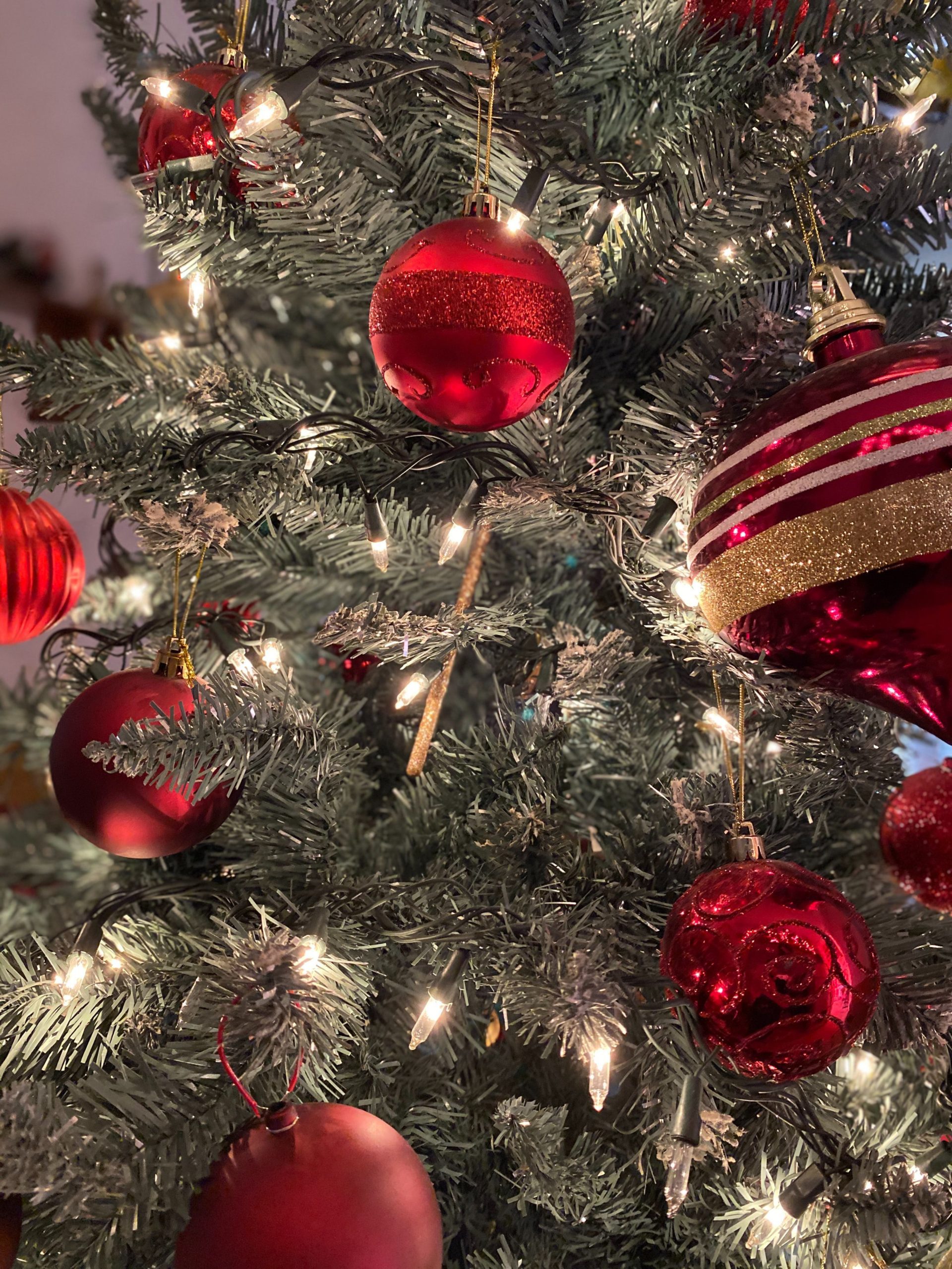Holiday Gift Guide for Extras